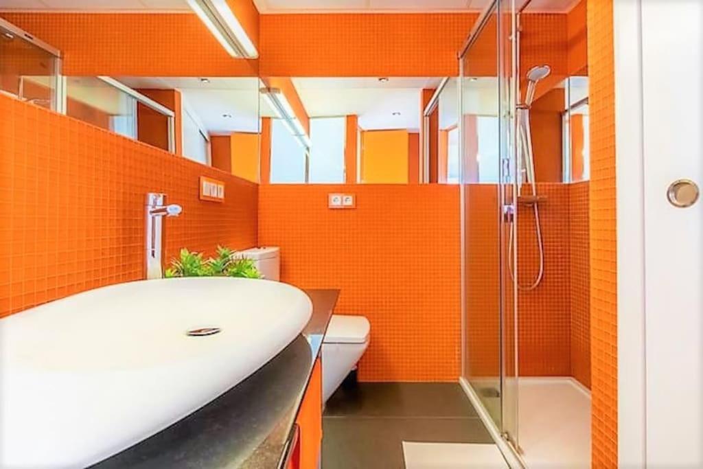 Lux Essentia Sevilla